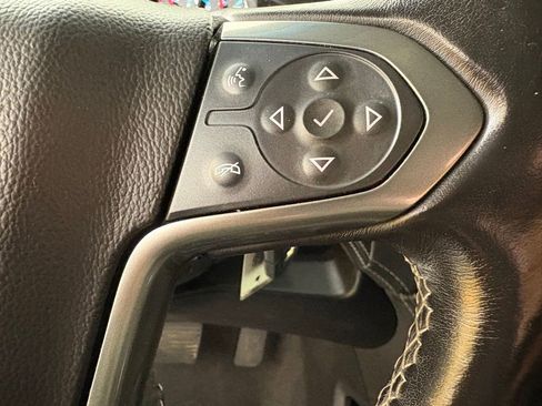 Used 2019 Chevrolet Suburban LT image 29