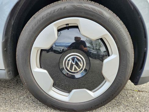 New 2025 Volkswagen ID. Buzz Pro S image 12