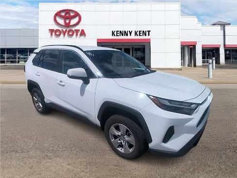Certified 2025 Toyota RAV4 XLE FWD image 1