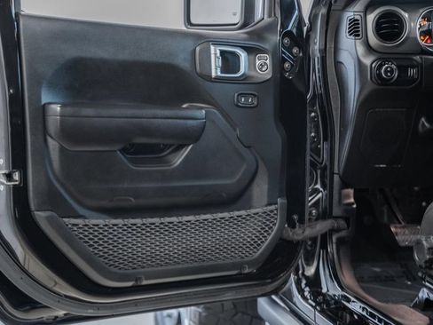 Used 2023 Jeep Gladiator Sport AWD/4WD image 35