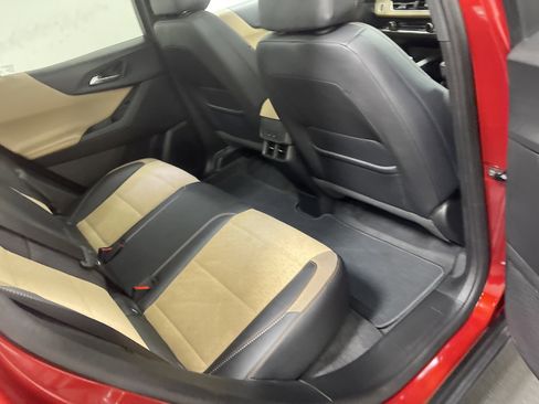 Used 2025 Chevrolet Equinox ACTIV w/ Safety and Technology Package image 22