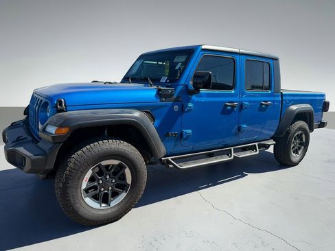 Certified 2021 Jeep Gladiator Sport image 5