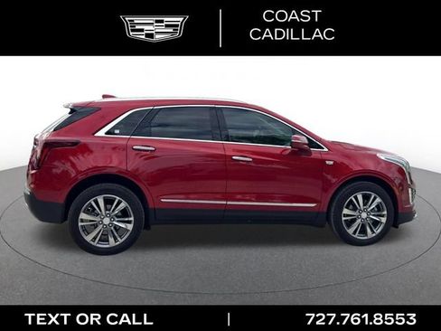 Used 2025 Cadillac XT5 Premium Luxury w/ Technology Package FWD image 4