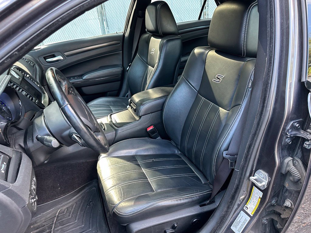 Used 2016 Chrysler 300 S w/ 300S Premium Group AWD/4WD image 18