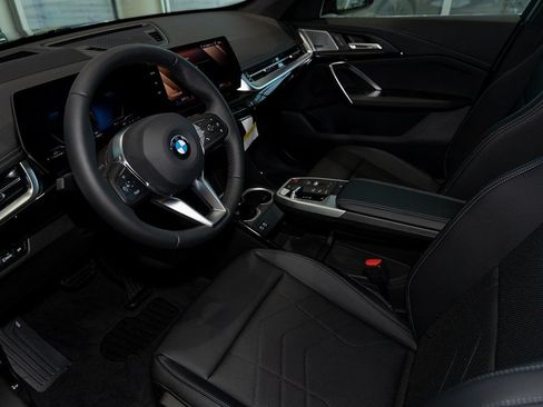 Used 2025 BMW X1 xDrive28i w/ Technology Package AWD/4WD image 15