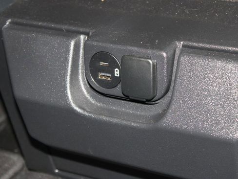 Used 2023 Ford F150 XLT AWD/4WD image 39