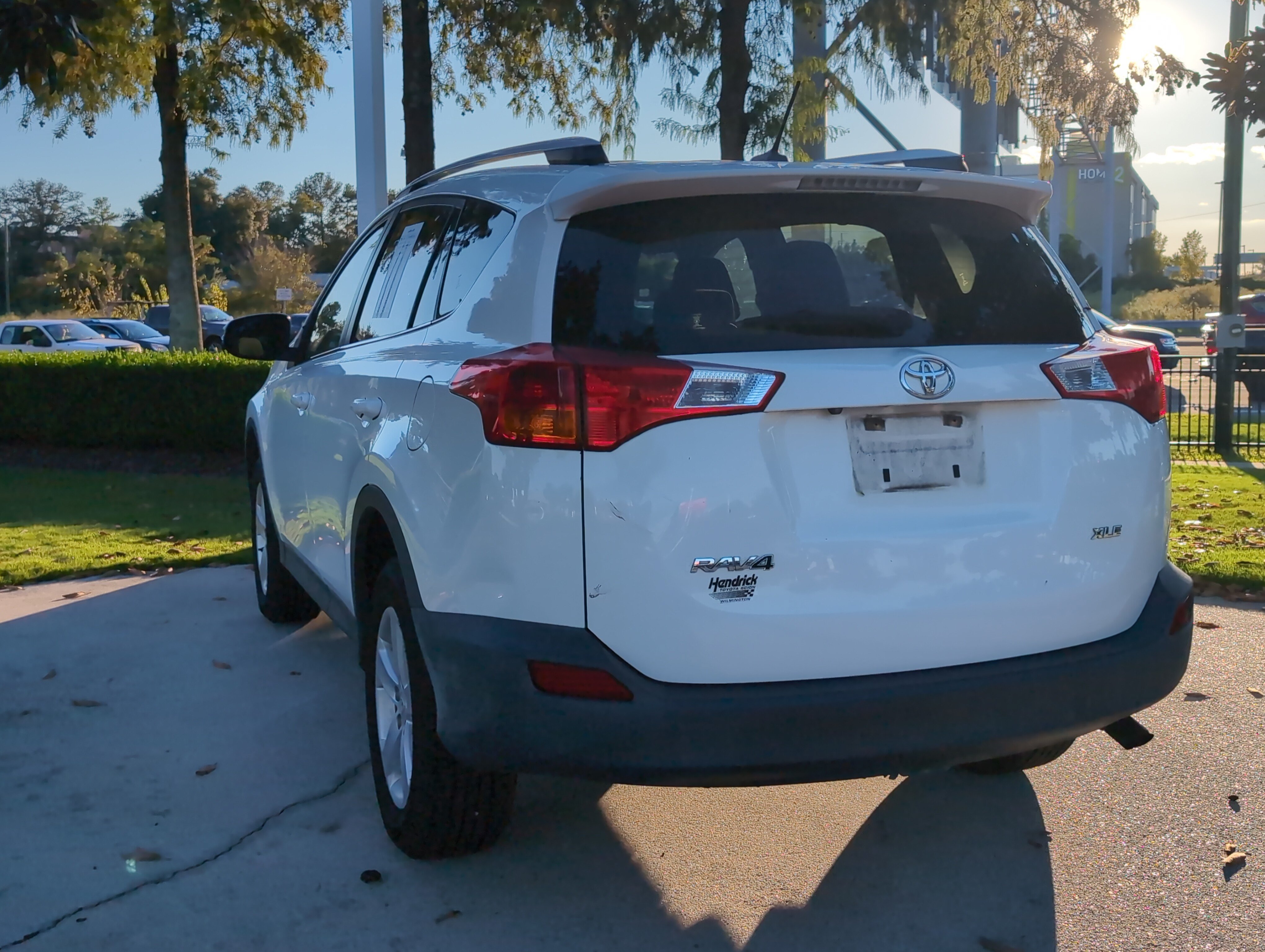 Used 2014 Toyota RAV4 XLE FWD image 8
