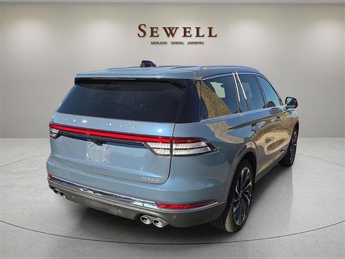 New 2025 Lincoln Aviator Reserve w/ Equipment Group 201A image 4