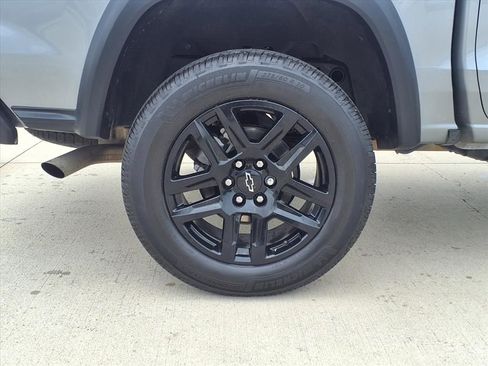 Used 2024 Chevrolet Colorado Trail Boss w/ Safety Package AWD/4WD image 12