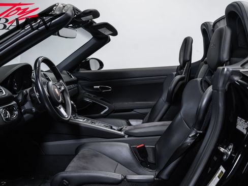 Used 2019 Porsche 718 Boxster GTS RWD image 29