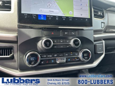Used 2022 Ford Expedition Max XLT AWD/4WD image 19