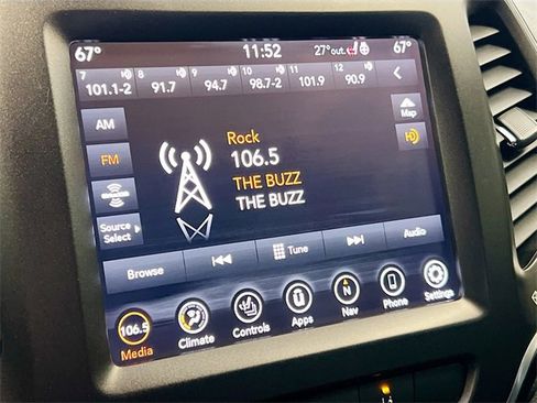 Used 2021 Jeep Cherokee Trailhawk w/ Sun, Sound & Nav Group image 8