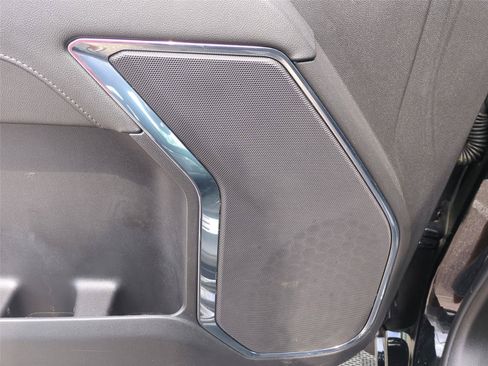Used 2024 Chevrolet Silverado 1500 LT AWD/4WD image 20