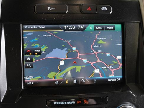 Used 2015 Ford F150 Platinum w/ Equipment Group 701A Luxury image 17