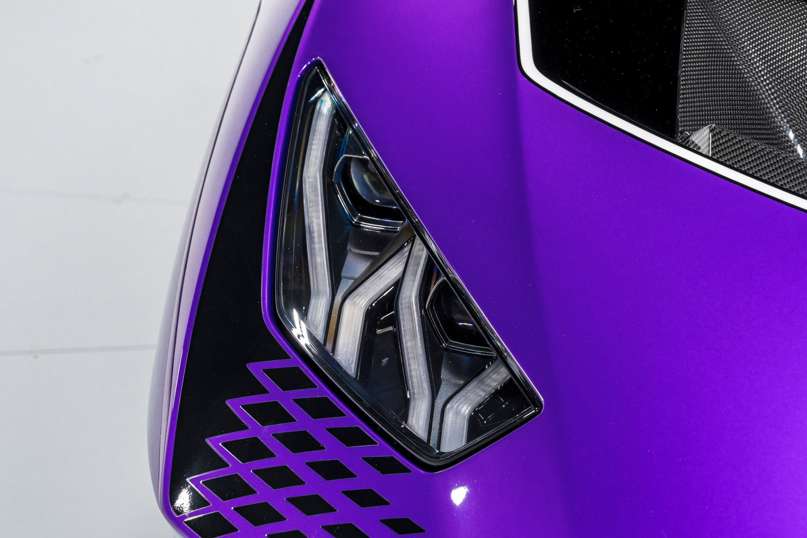 Used 2023 Lamborghini Huracan STO RWD image 42