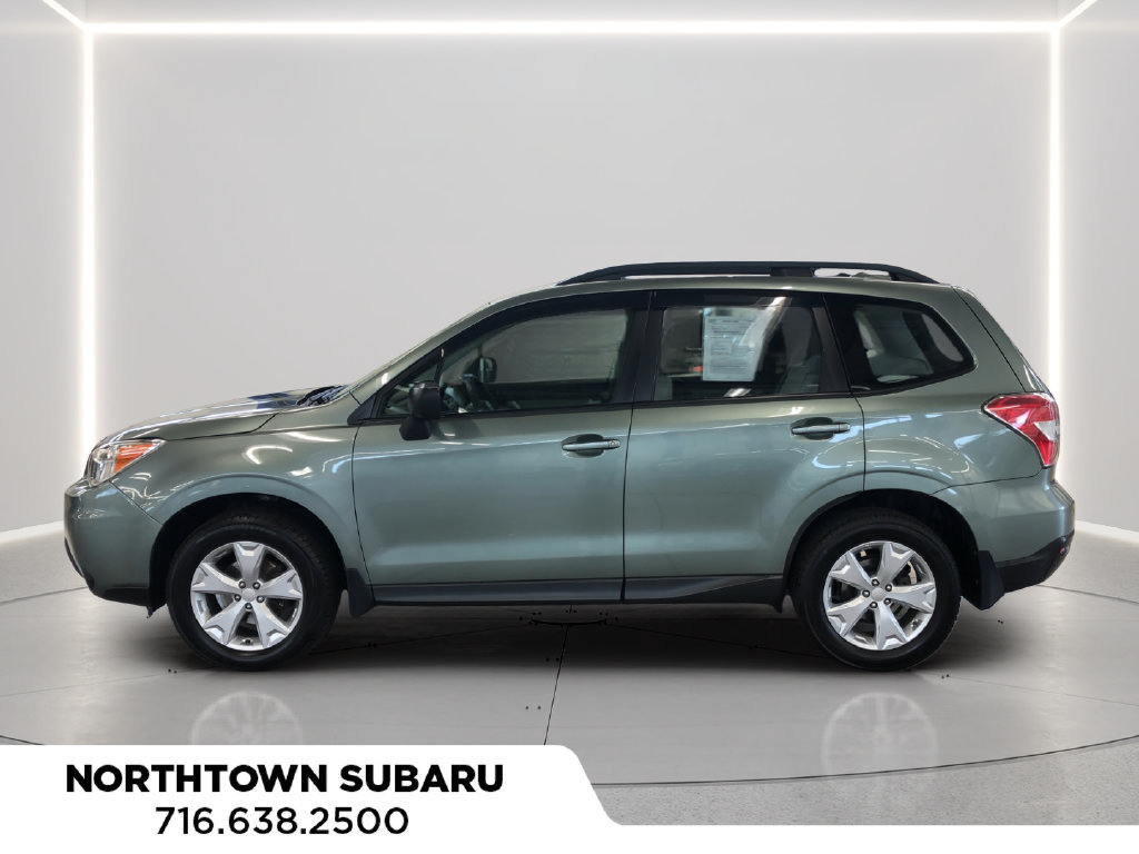 Used 2016 Subaru Forester 2.5i w/ Alloy Wheel Package AWD/4WD image 2