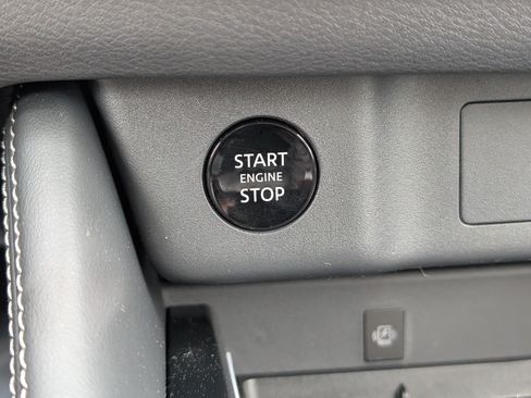 New 2026 Nissan Rogue Platinum AWD/4WD image 24