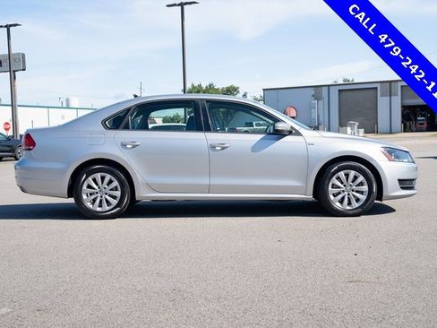 Used 2015 Volkswagen Passat 1.8T Wolfsburg Edition image 7