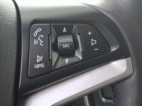 Used 2020 Chevrolet Trax LT w/ LT Convenience Package image 18