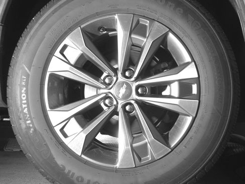 Used 2025 Chevrolet Equinox LT FWD image 15