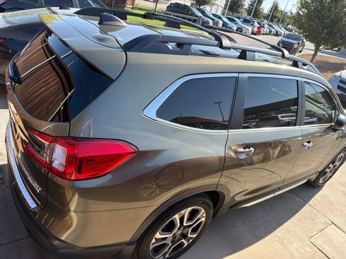 Used 2025 Subaru Ascent Touring AWD/4WD image 3
