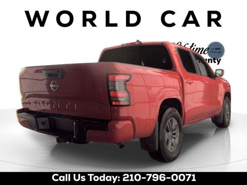 Used 2025 Nissan Frontier SV w/ SV Convenience Package RWD image 2