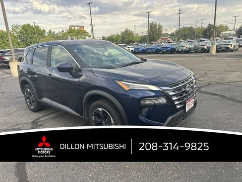 Used 2025 Nissan Rogue SV AWD/4WD image 12