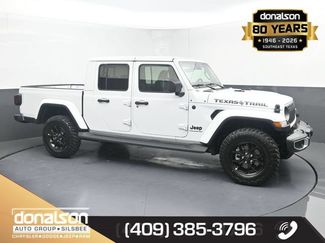 Used 2025 Jeep Gladiator Sport AWD/4WD video 1
