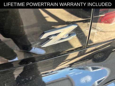 Used 2025 Nissan Z Performance w/ Floor Mat Package RWD image 16