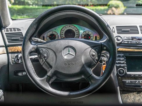 Used 2005 Mercedes-Benz E 55 AMG Sedan image 58