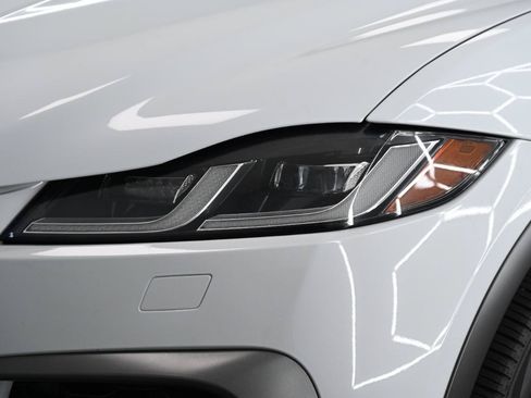 Used 2021 Jaguar F-PACE SVR AWD/4WD image 8