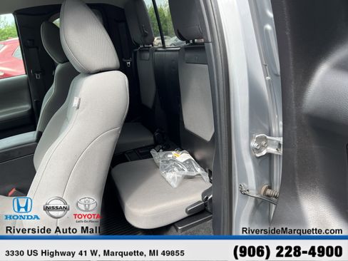 Used 2019 Toyota Tacoma SR5 AWD/4WD image 24