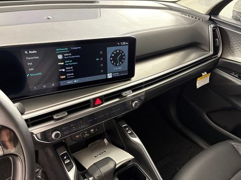 New 2026 Kia Sorento S FWD image 34