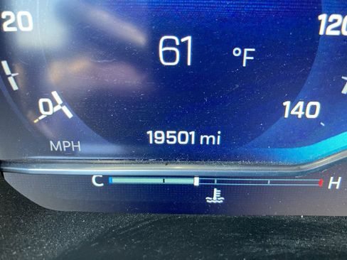 Used 2023 Chevrolet Silverado 1500 LT image 11