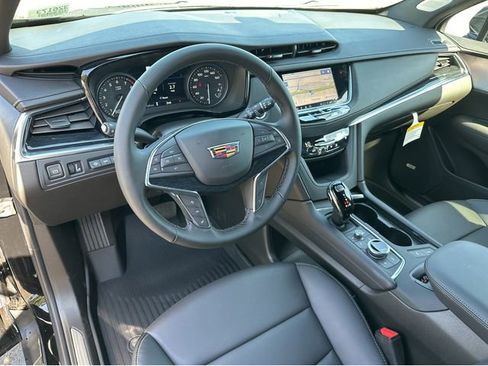 New 2026 Cadillac XT5 Premium Luxury w/ Driver Assist Package FWD image 5