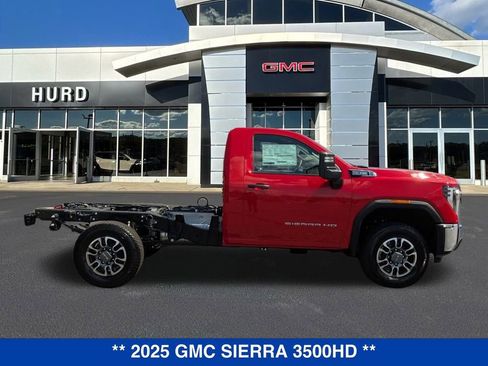 New 2025 GMC Sierra 3500 Pro w/ Convenience Package image 3