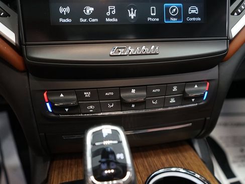 Used 2019 Maserati Ghibli S GranLusso AWD/4WD image 46