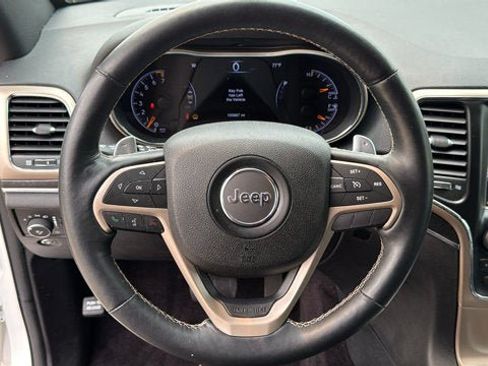 Used 2017 Jeep Grand Cherokee Limited AWD/4WD image 15