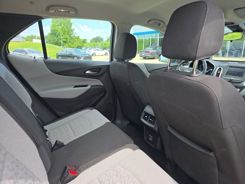Used 2024 Chevrolet Equinox LS w/ Driver Confidence II Package FWD image 16
