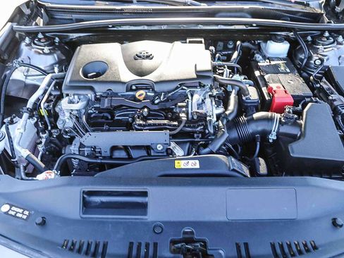 Certified 2020 Toyota Camry XLE image 26