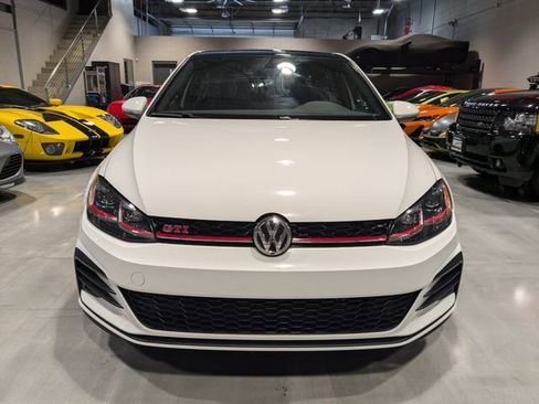 Used 2019 Volkswagen GTI SE FWD image 2