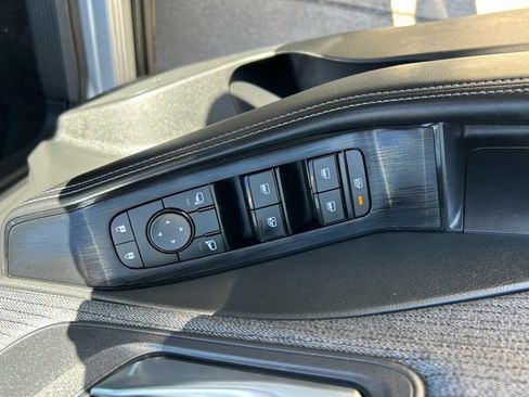 Used 2023 Nissan Rogue SV AWD/4WD image 15