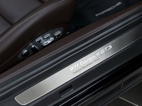 Certified 2019 Porsche 911 Targa 4 GTS image 32