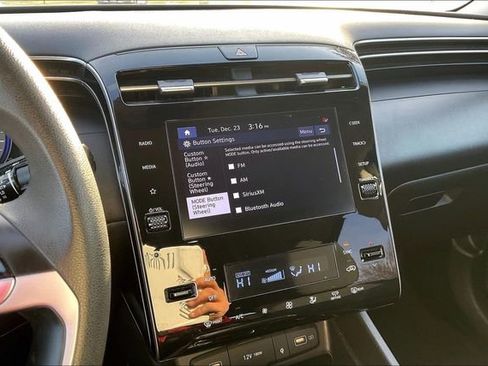 Certified 2024 Hyundai Tucson SEL image 7