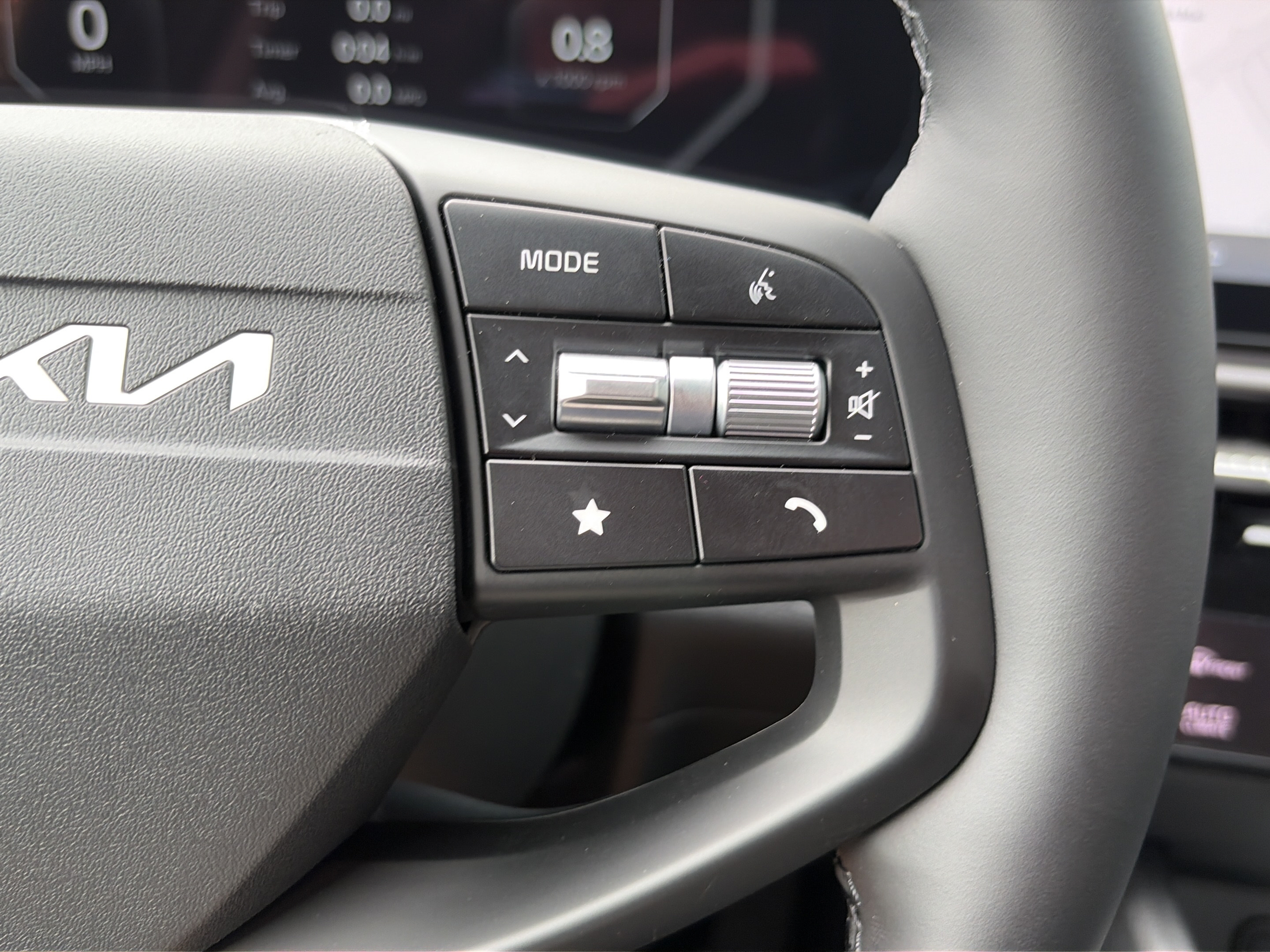 New 2026 Kia Sportage SX FWD image 27