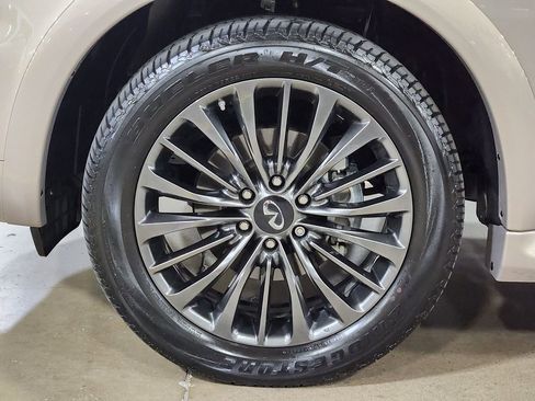 Used 2023 INFINITI QX80 Sensory w/ Cargo Package AWD/4WD image 28