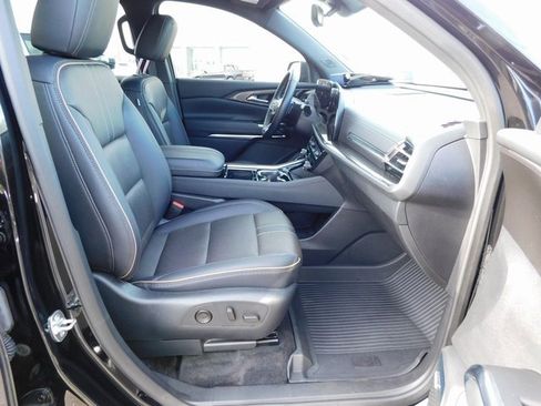 Used 2025 Chevrolet Traverse High Country w/ LPO, Floor Liner Package image 17