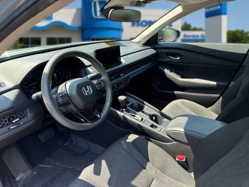 Used 2025 Honda Accord SE image 13