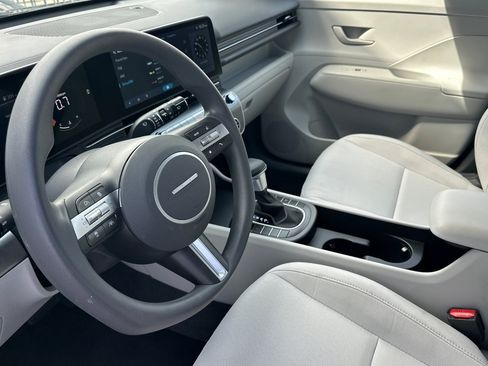 Used 2026 Hyundai Kona SE FWD image 10