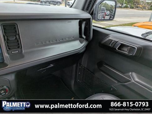 Used 2025 Ford Bronco Badlands AWD/4WD image 15